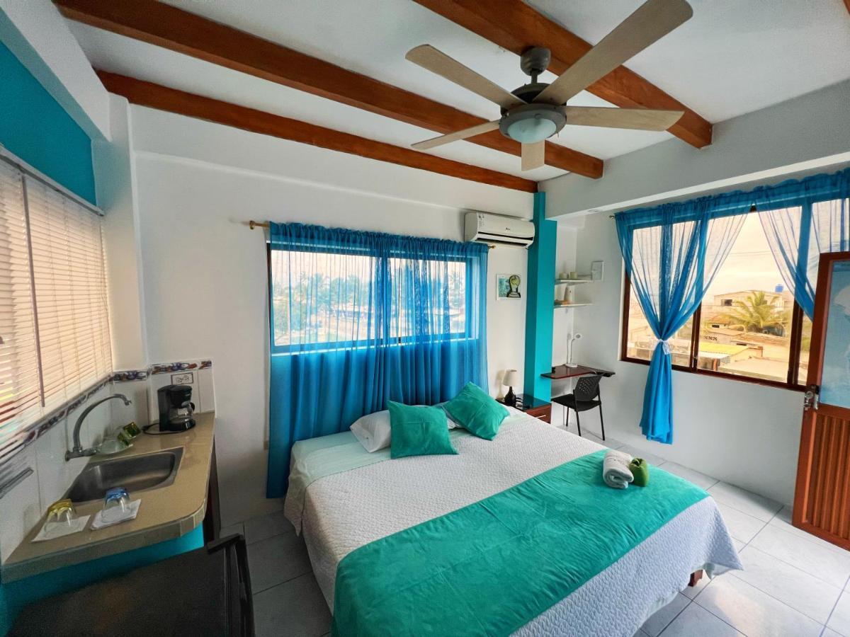 Sun Island Hotel Puerto Villamil Bagian luar foto
