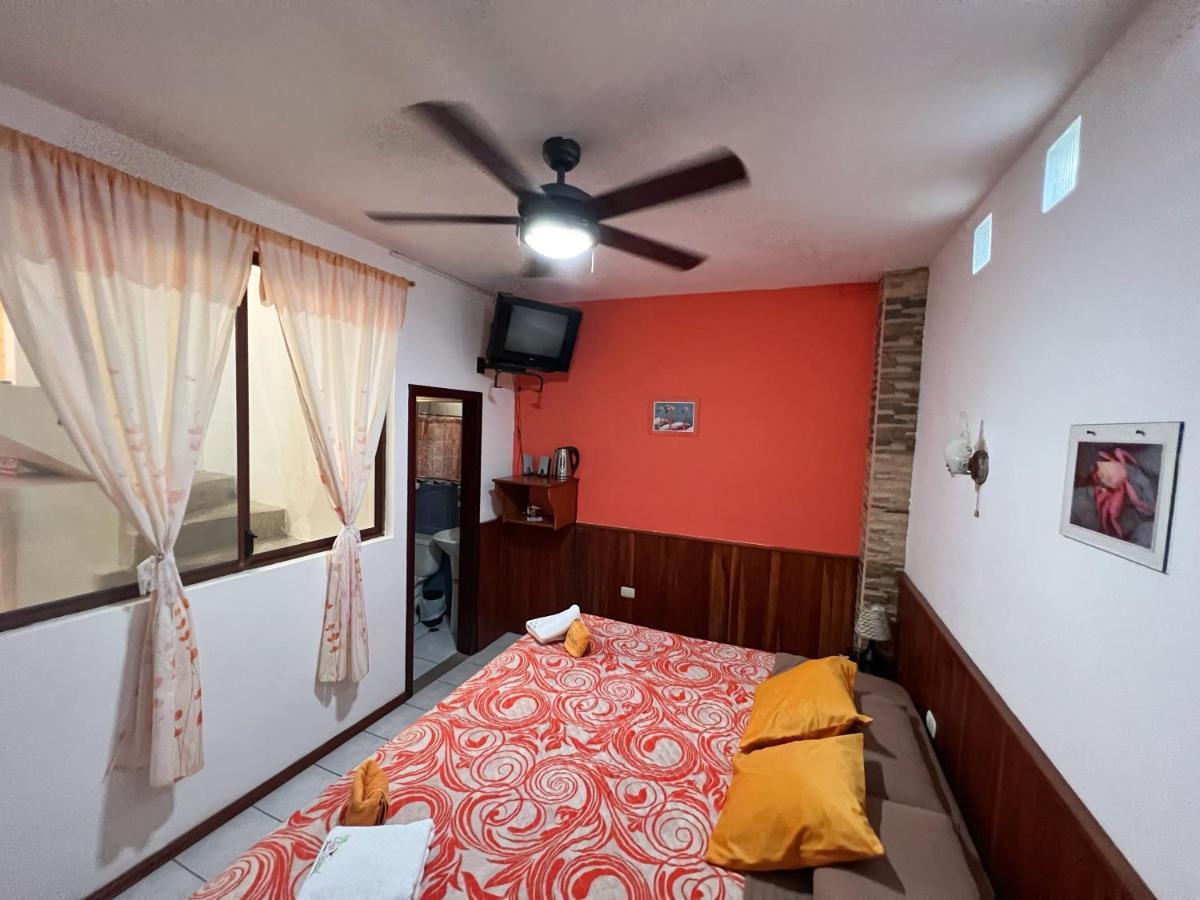 Sun Island Hotel Puerto Villamil Bagian luar foto