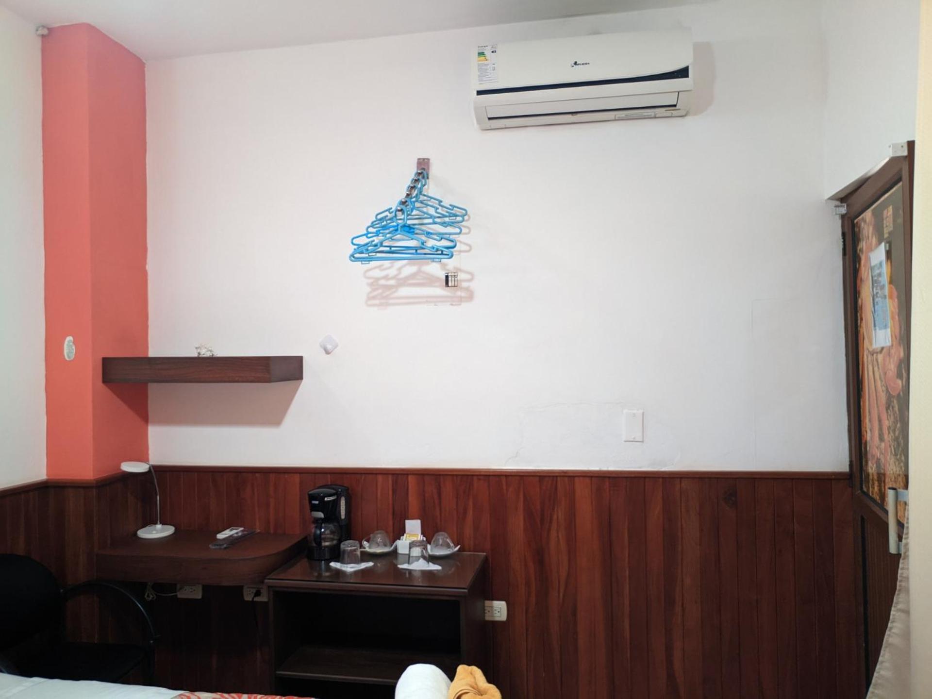 Sun Island Hotel Puerto Villamil Bagian luar foto
