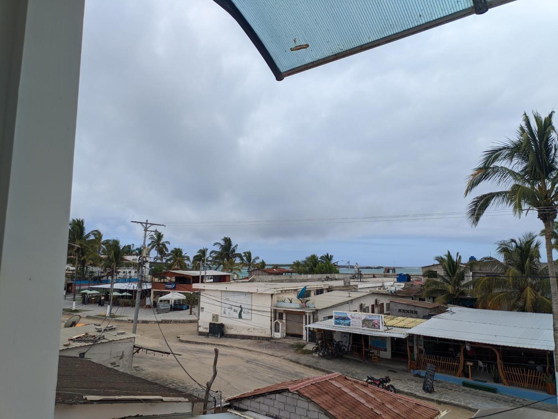 Sun Island Hotel Puerto Villamil Bagian luar foto