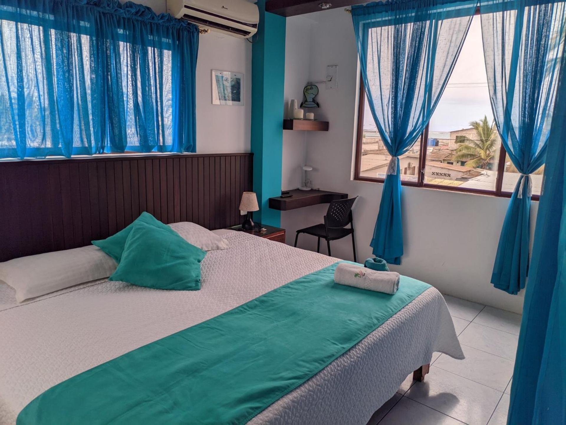 Sun Island Hotel Puerto Villamil Bagian luar foto