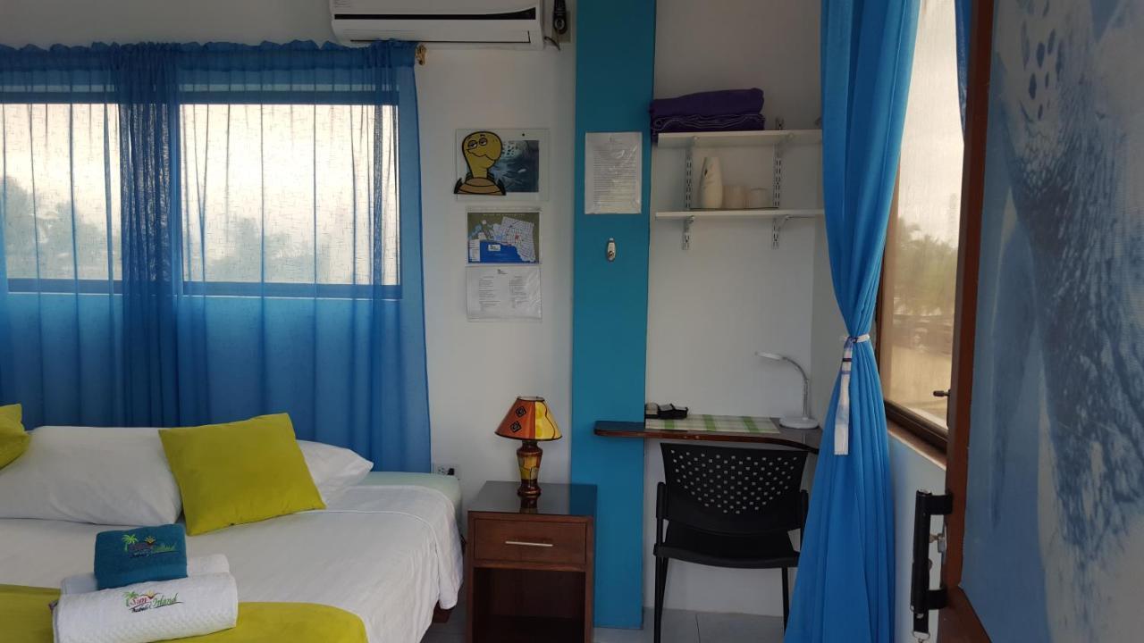 Sun Island Hotel Puerto Villamil Bagian luar foto